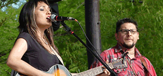 Rebeca Caldera y Carlos Ruiz