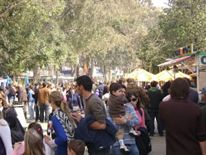 Público en el show country en la Rural del Prado - 18 de septiembre